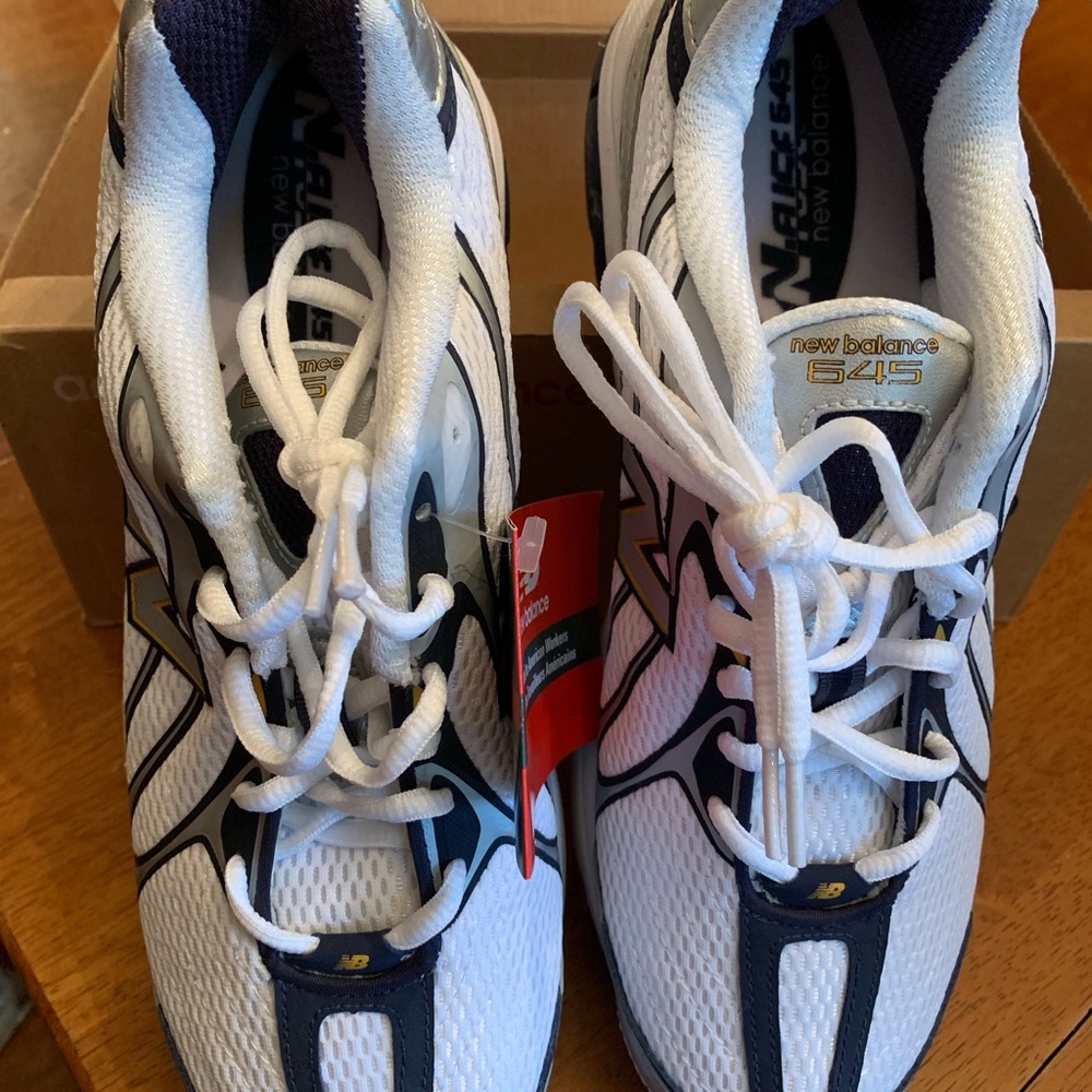 New size 8 new balance women’s shoes